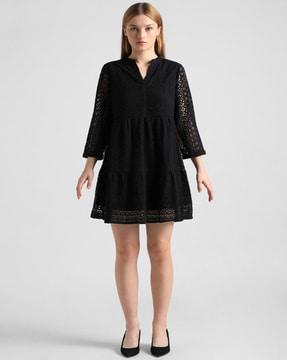 lace v-neck shift dress