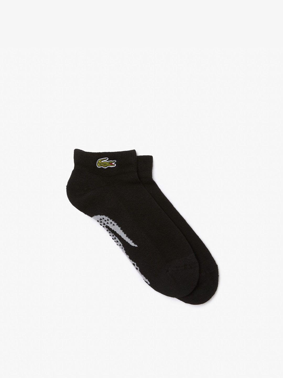 lacoste men brand logo printed ankle-length socks