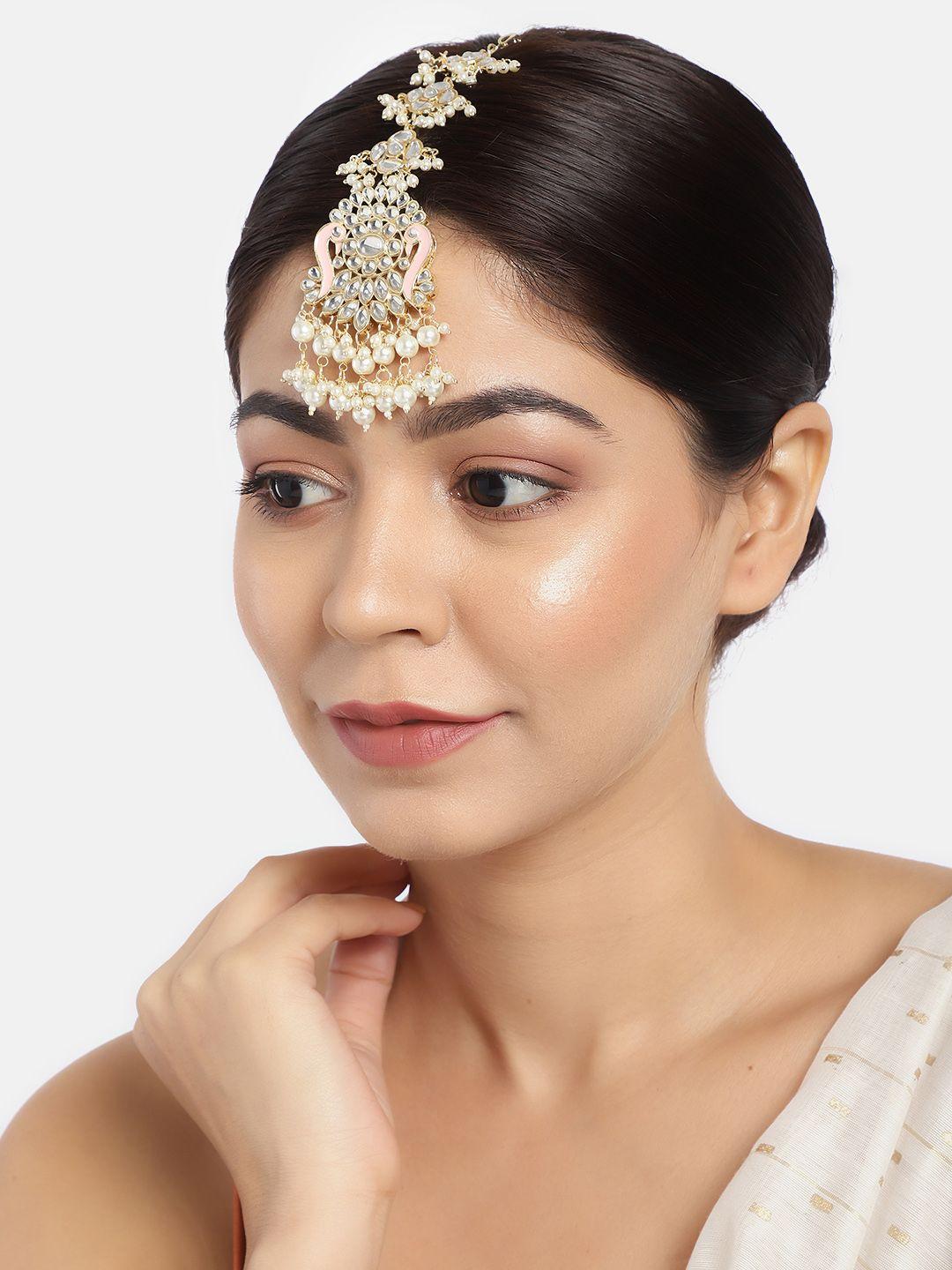 laida women gold-plated kundan-studded handcrafted maangtikka