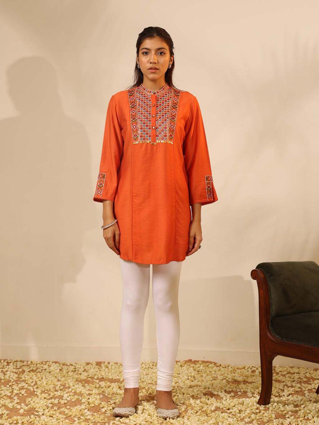 lakshita embroidered straight kurti