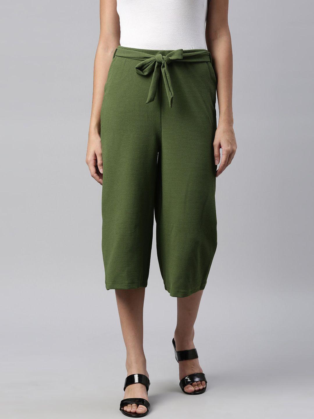 laya women green solid slim fit culottes trousers
