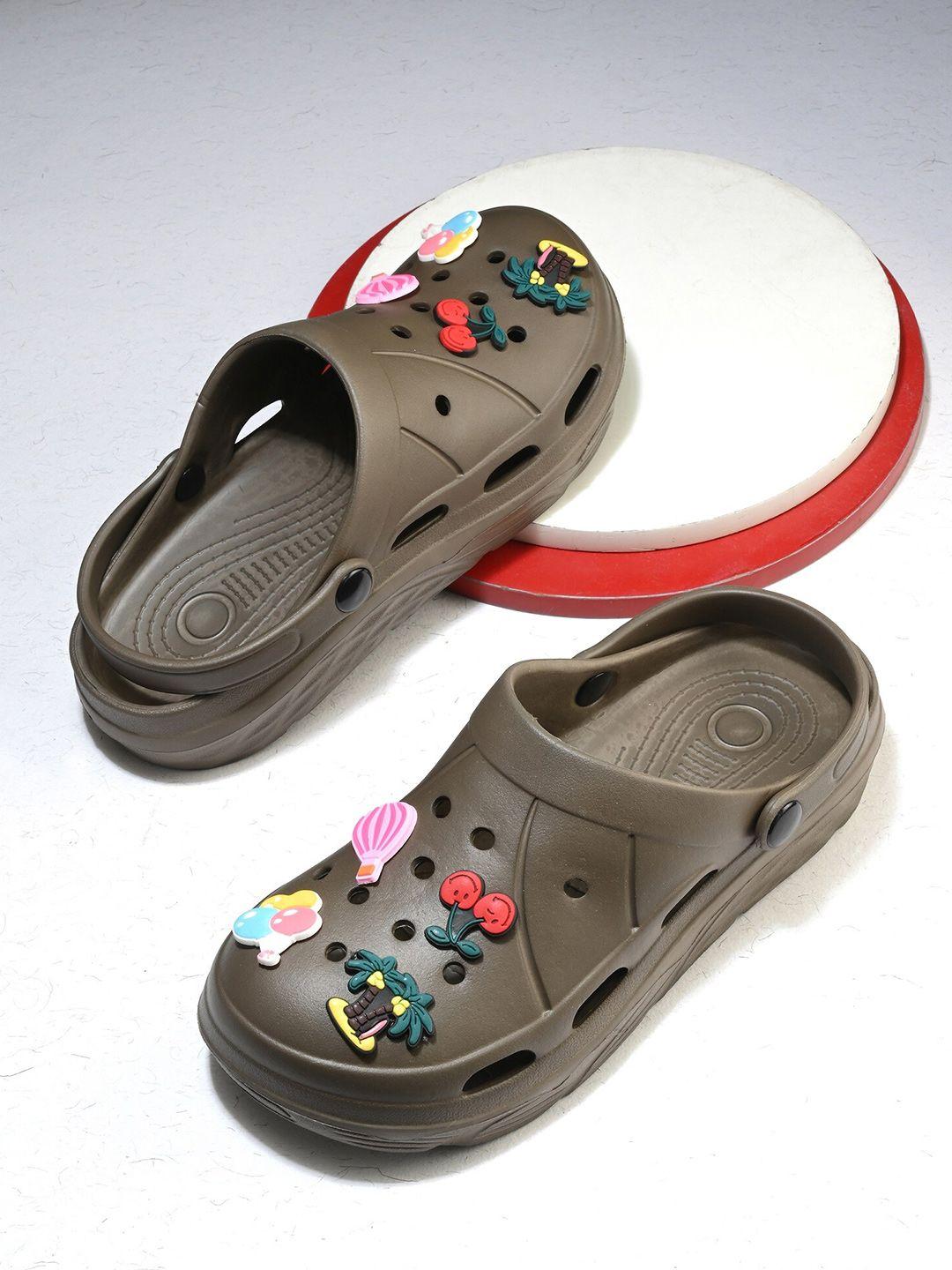 layasa women clogs