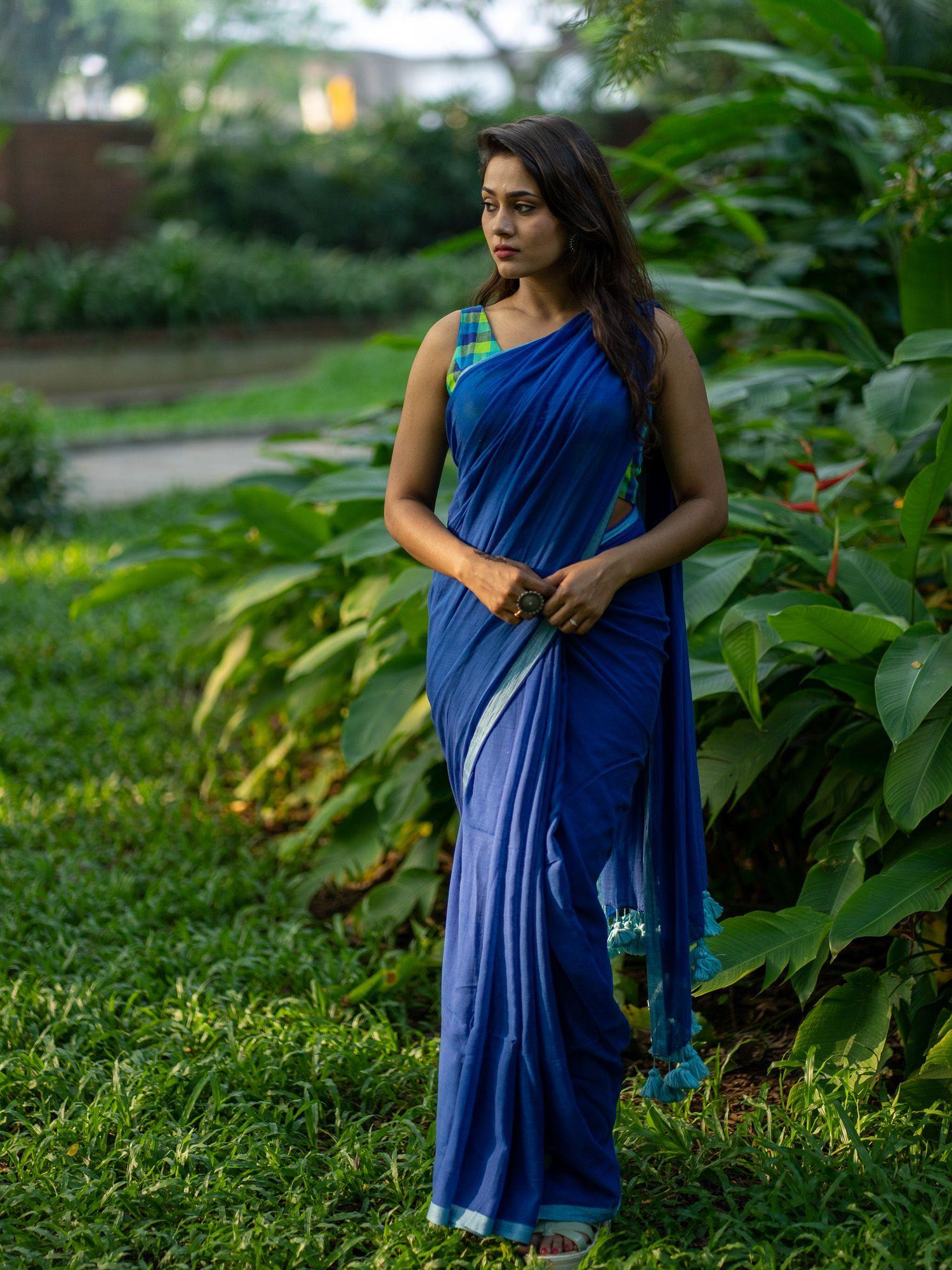 lazuli spells navy blue border saree without blouse