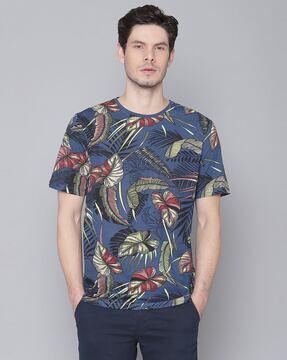 leaf print crew-neck t-shirt with short sleeves