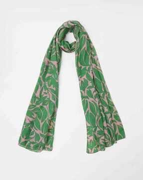 leaf print scarf