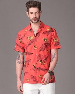 leaf  printed slim fit shirt