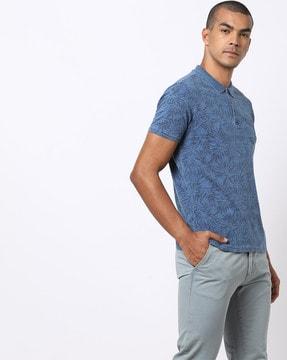 leaf print polo t-shirt with patch pocket