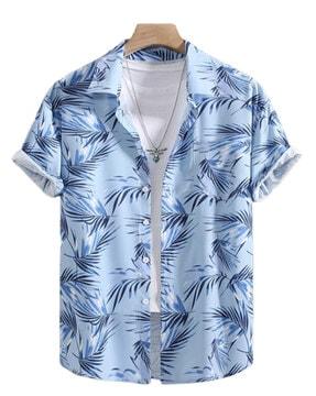 leaf print shirt with patch pocket