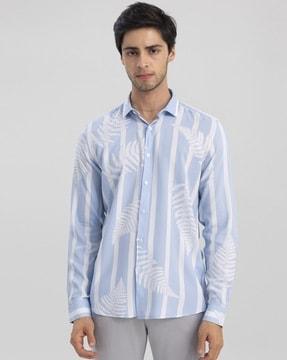 leaf print slim fit shirt with curved hem