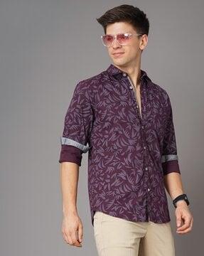 leaf print slim shirt with patch pocket