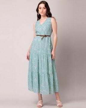 leaf print tiered dress with belt