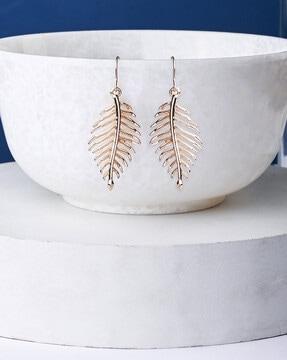 leaf-shaped drop earrings