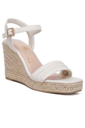 leather buckle women casual wear sandals - off white