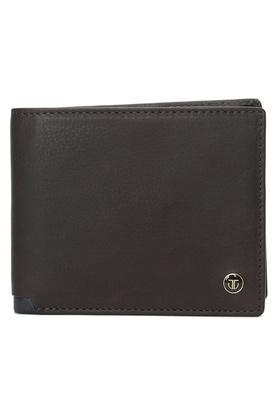 leather men's formal two fold wallet - brown