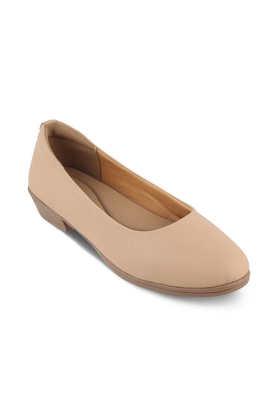 leather slip-on women's casual wear ballerina - natural