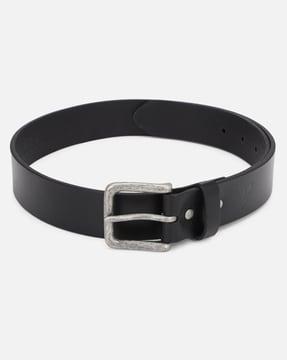 leather webbed belt with buckle closure