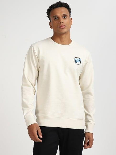 lee off-white cotton slim fit printed sweatshirt