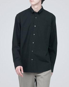 less wrinkle button-down shirt