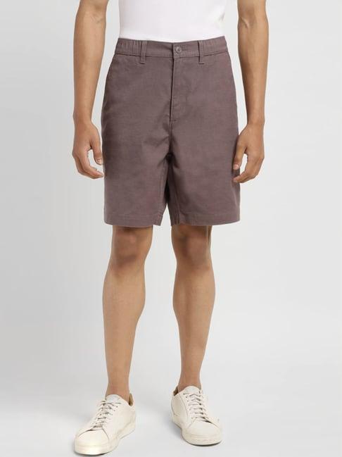 levi's brown regular fit shorts