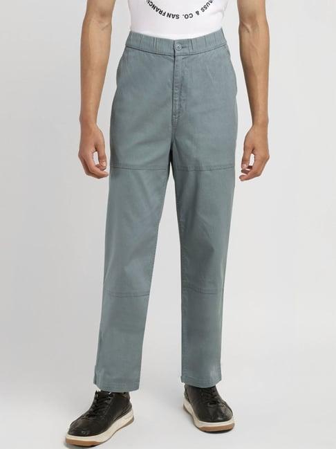 levi's green regular fit trousers