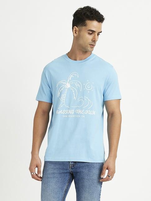 levi's light blue cotton slim fit printed t-shirt