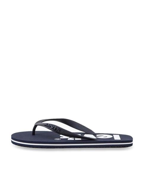 levi's men's navy flip flops