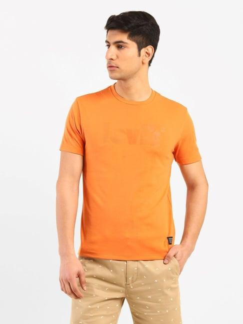 levi's orange printed t-shirt