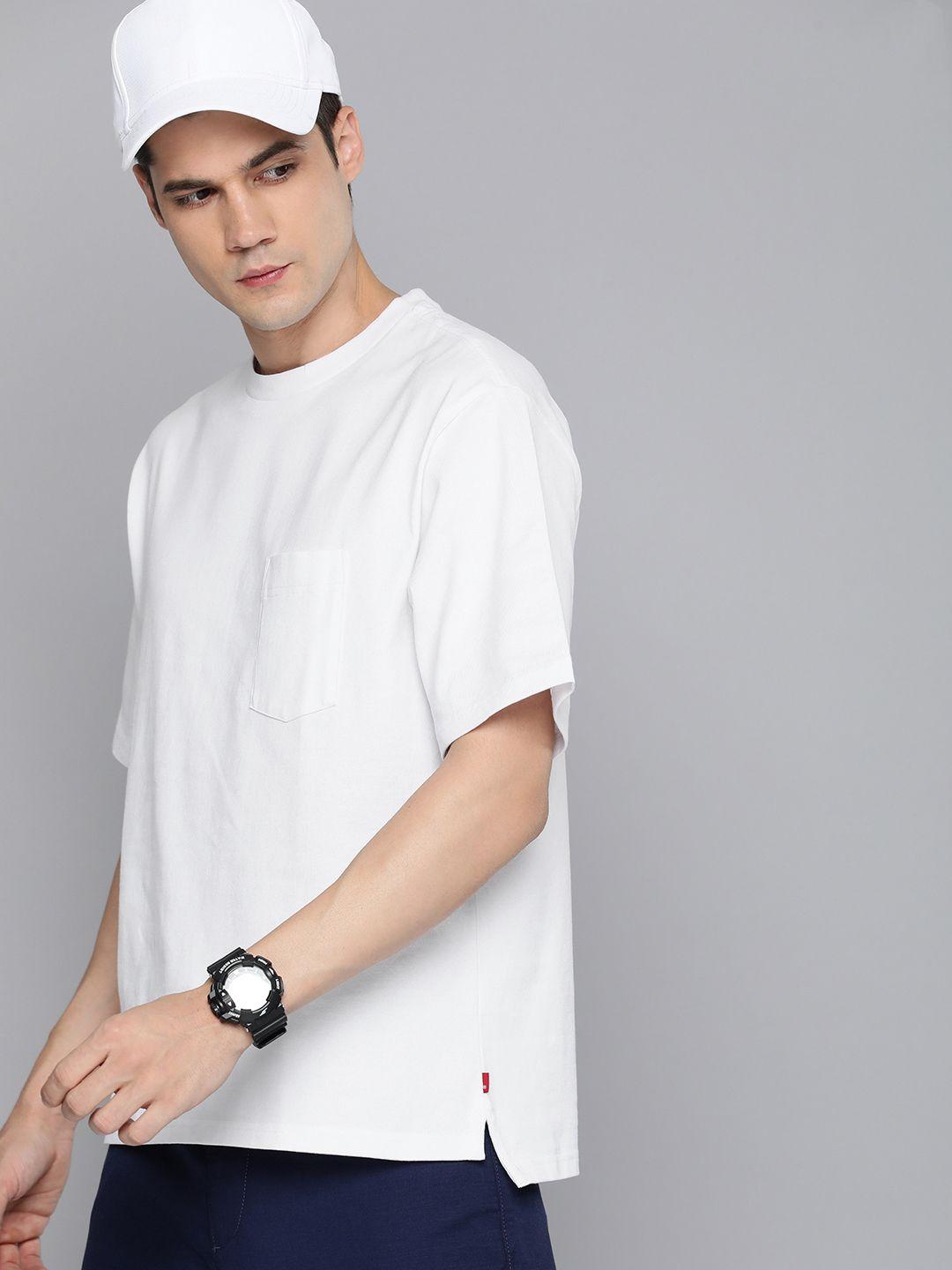 levis men solid drop-shoulder sleeves pure cotton t-shirt with pocket detail