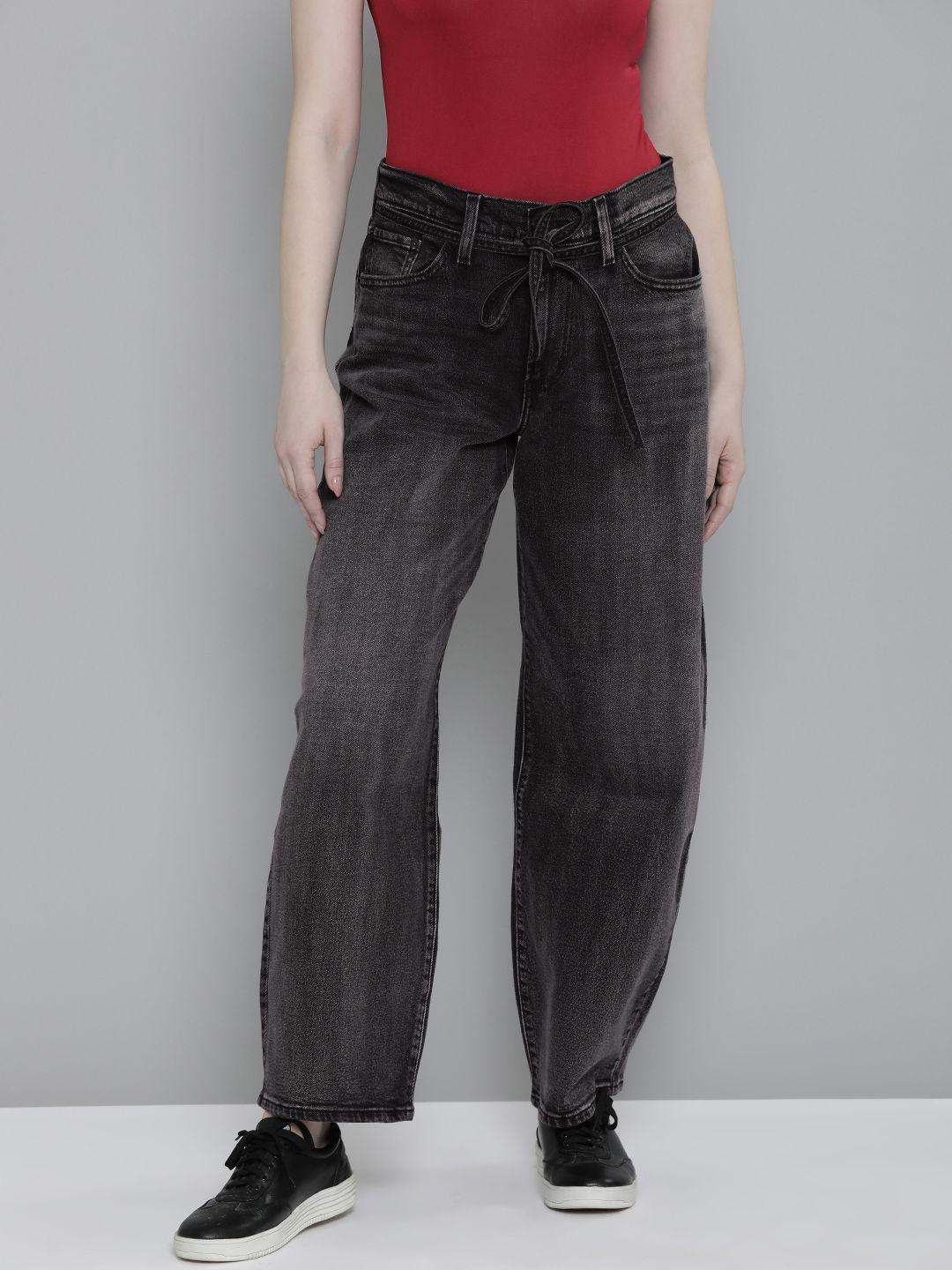levis women heavy fade stretchable jeans comes with denim fabric belt