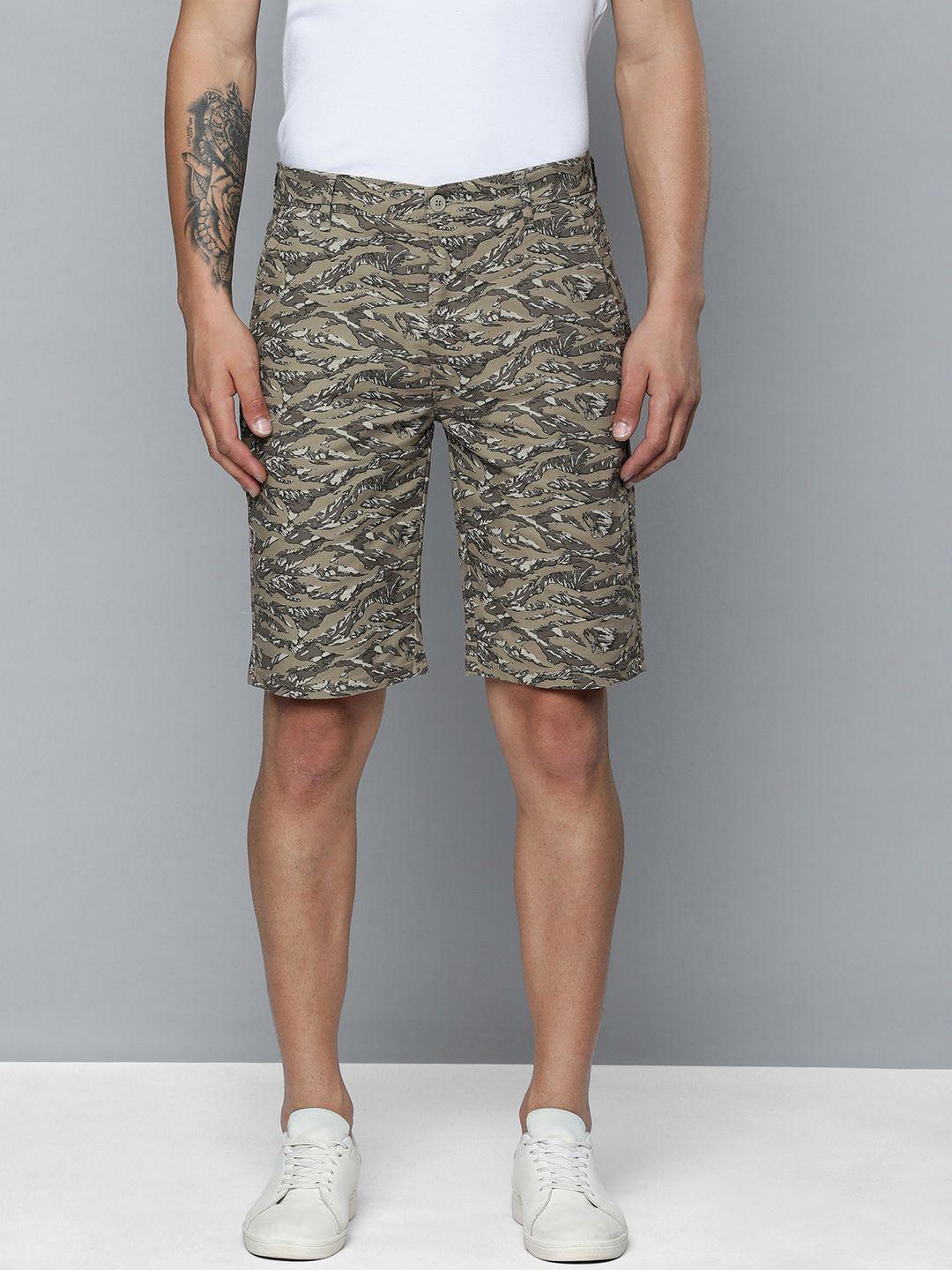 levis men abstract printed slim tapered fit chino shorts