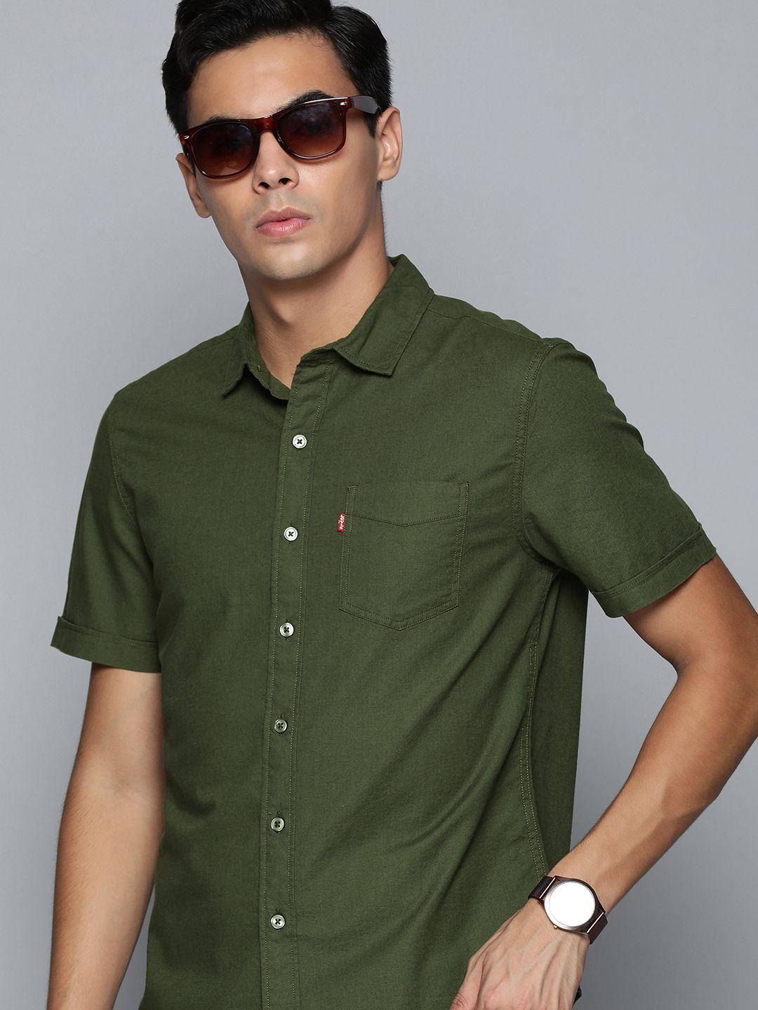 levis men dark olive green solid slim fit pure cotton casual shirt