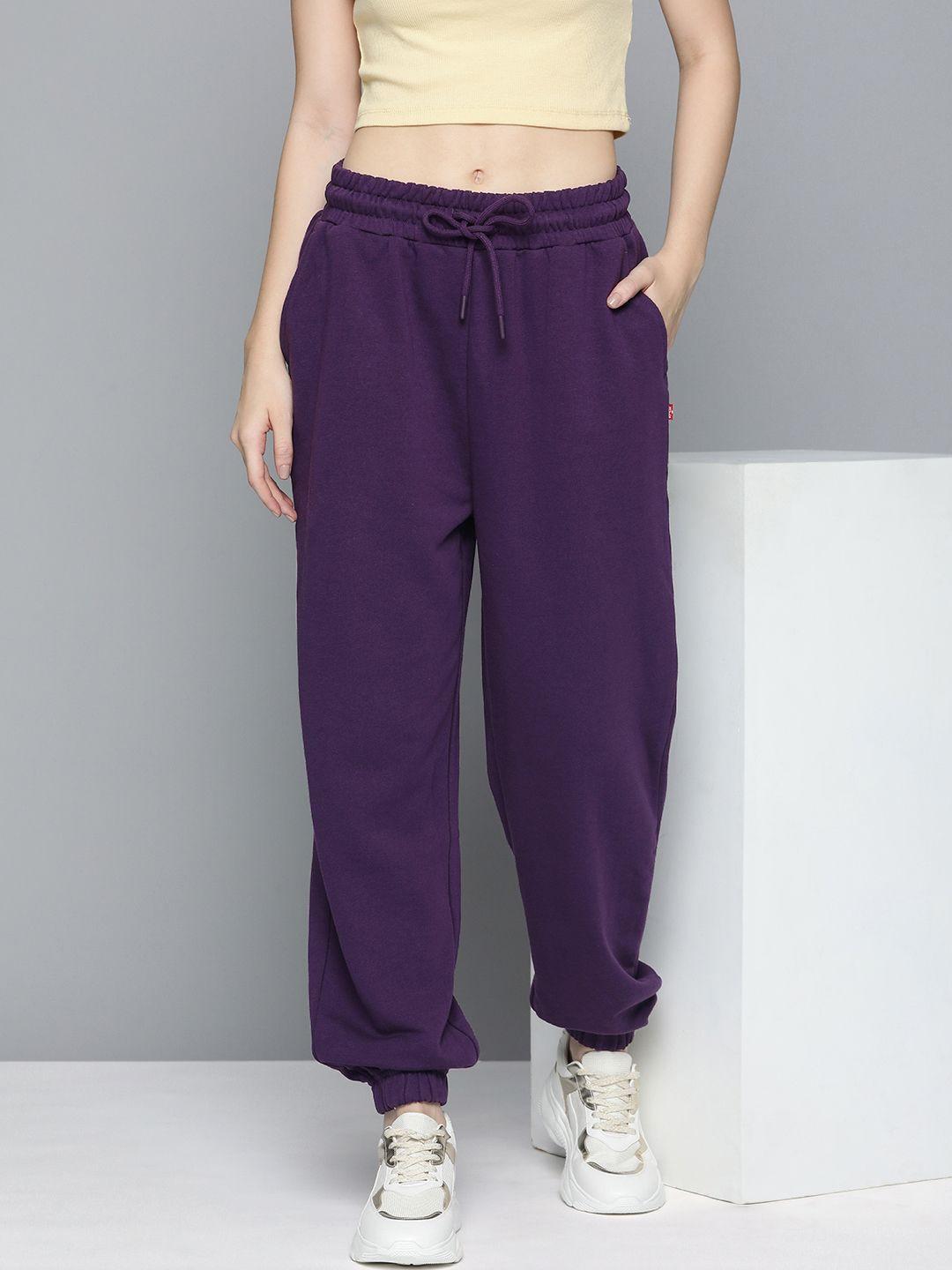 levis women high-rise joggers