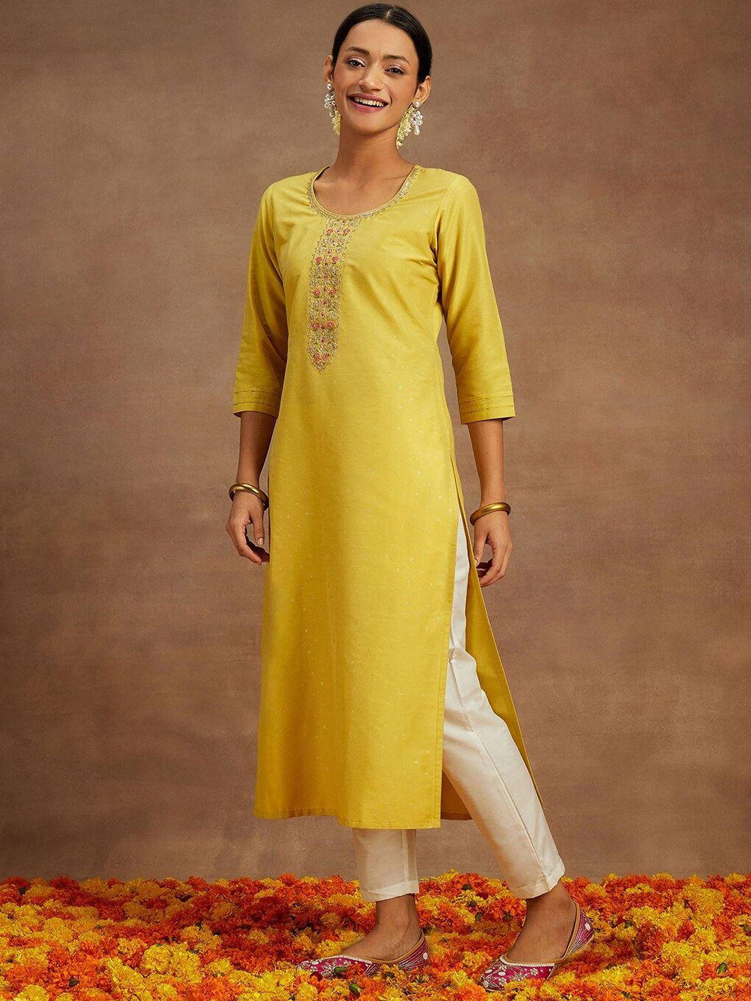 libas yoke design scoop neck straight kurta