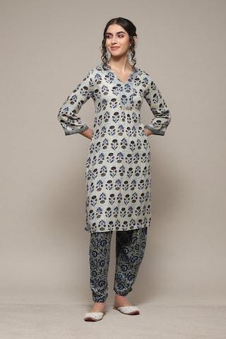 light blue print casual 3/4th sleeves v neck women straight fit salwar kurta set