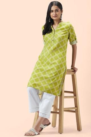 light green print casual mandarin 3/4th sleeves knee length women regular fit kurta