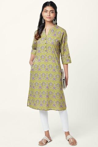 light green print casual mandarin 3/4th sleeves knee length women regular fit kurta