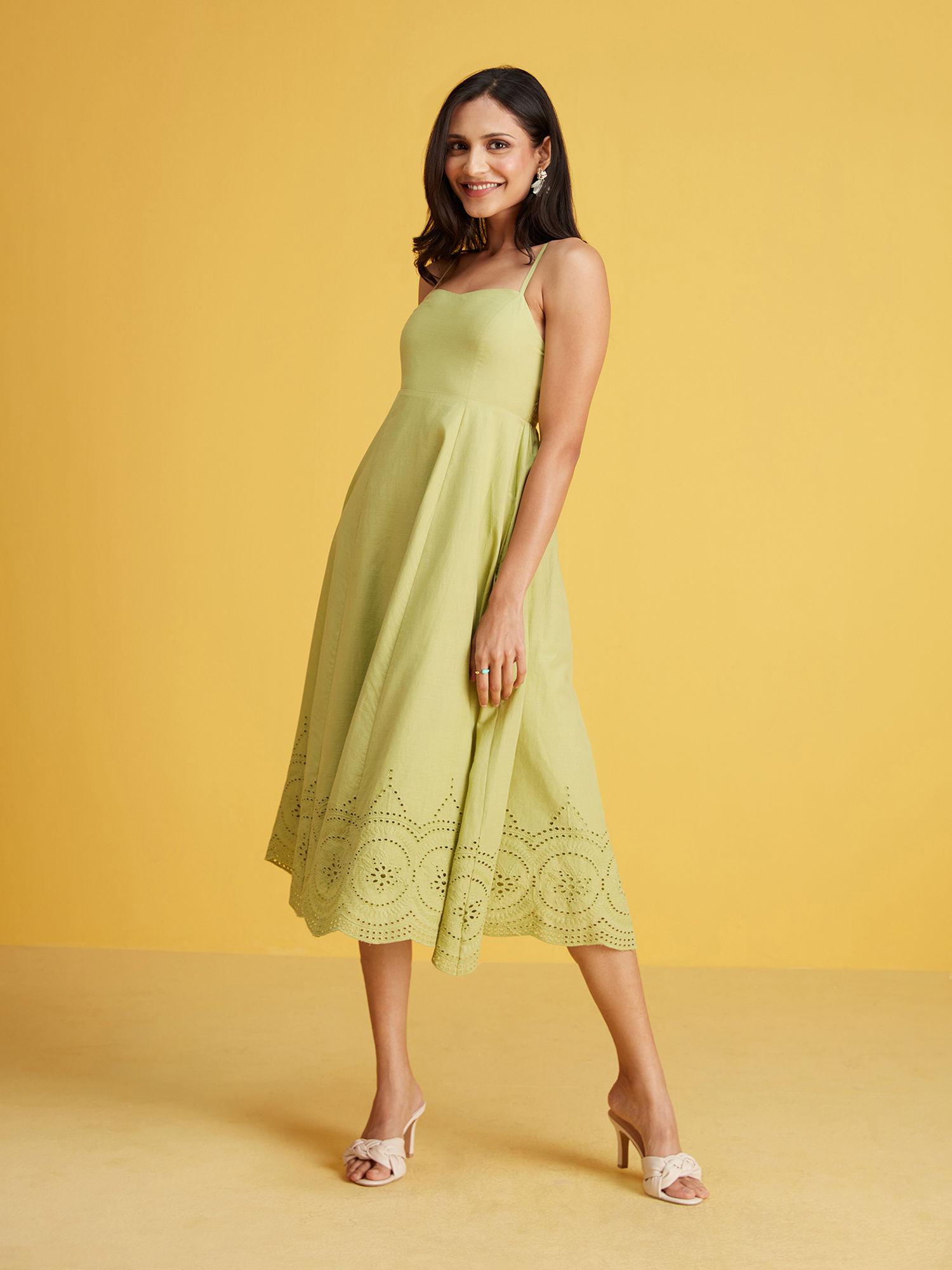 light green sweetheart neck solid midi dress