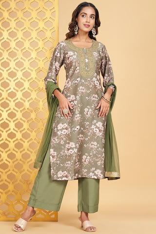 light olive print ethnic 3/4th sleeves round neck women regular fit kurta sets