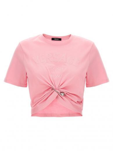 light pink bropped t-shirt with embroidered logo pin