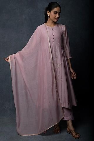 light pink muslin thread & zari embroidered kalidar kurta set
