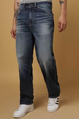 light wash cotton relaxed fit men's jeans - blue