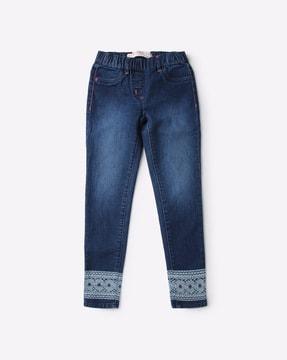 light-wash mid-rise slim fit jeans
