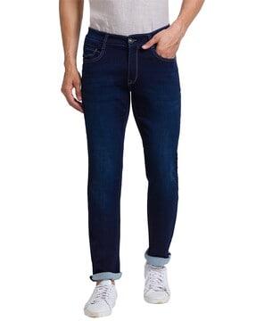 light-wash tapered fit jeans