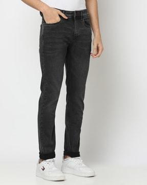 light-wash tapered fit jeans