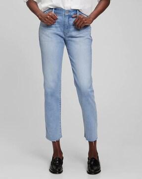 light-wash tapered fit jeans