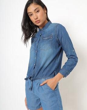 light washed shirt with buttoned flap pockets