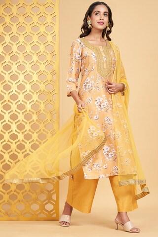 light yellow yarn dyed ethnic 3/4th sleeves round neck women regular fit kurta sets