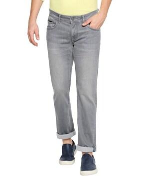 lightly-washed straight jeans with 5-pockets styling