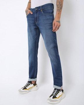 lightly washed skinny jeans