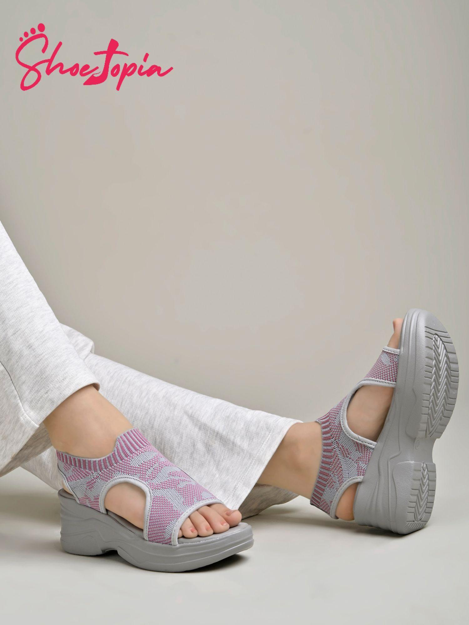 lightweight comfortable daily wear & trendy flatforms grey sandals for women